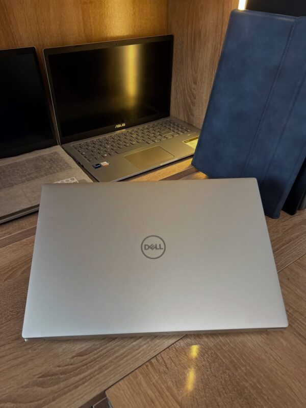 DELL XPS 9530 - Image 4
