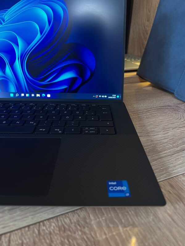 DELL XPS 9530 - Image 3