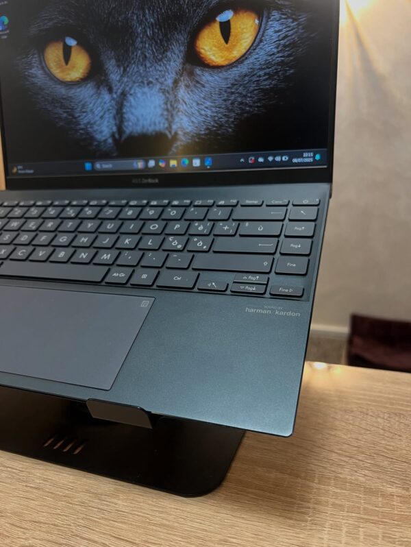 ASUS ZENBOOK 14 - Image 4