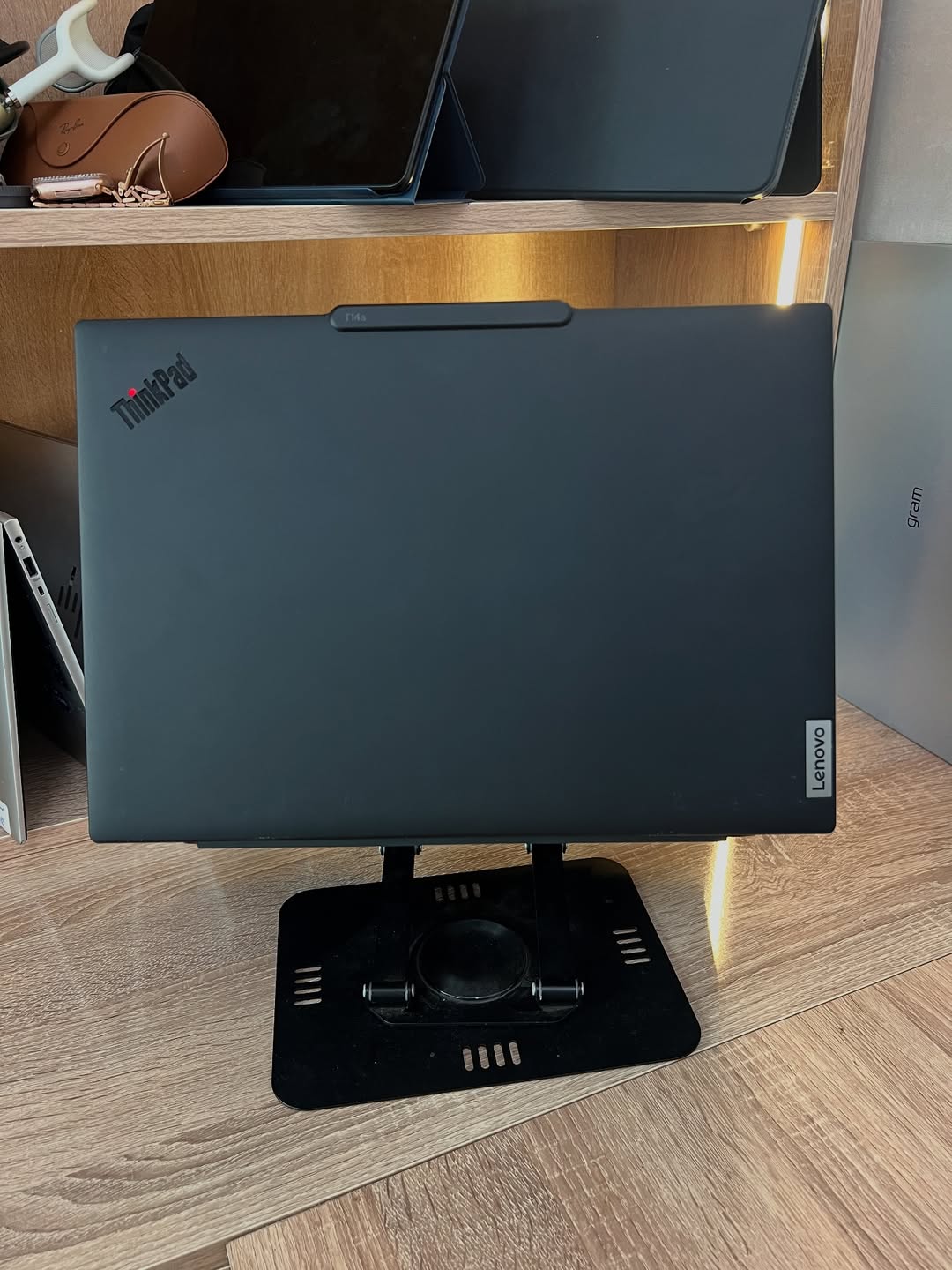 LENOVO Thinkpad T14S - Image 4