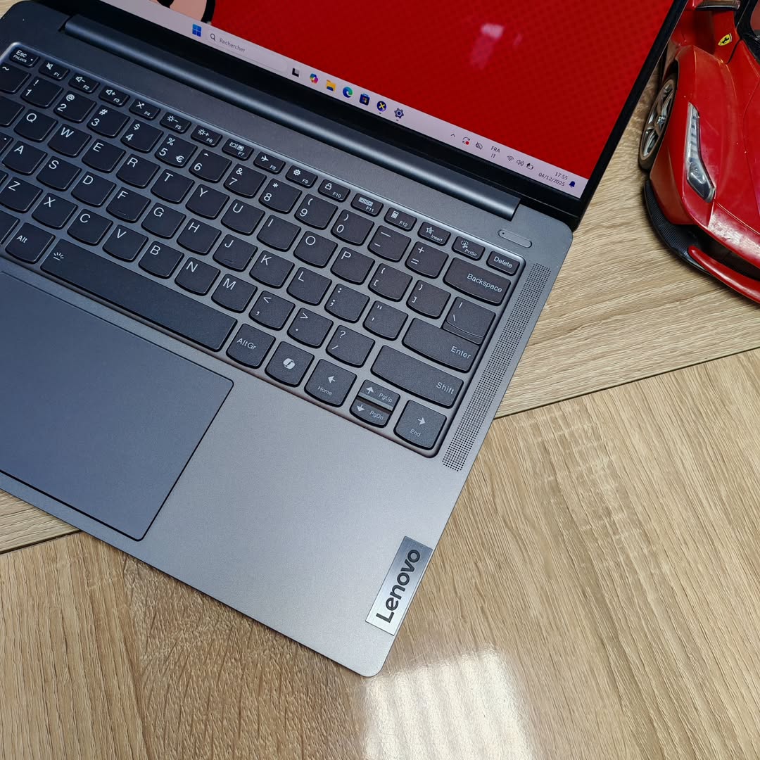Lenovo Ideapad Pro - Image 2