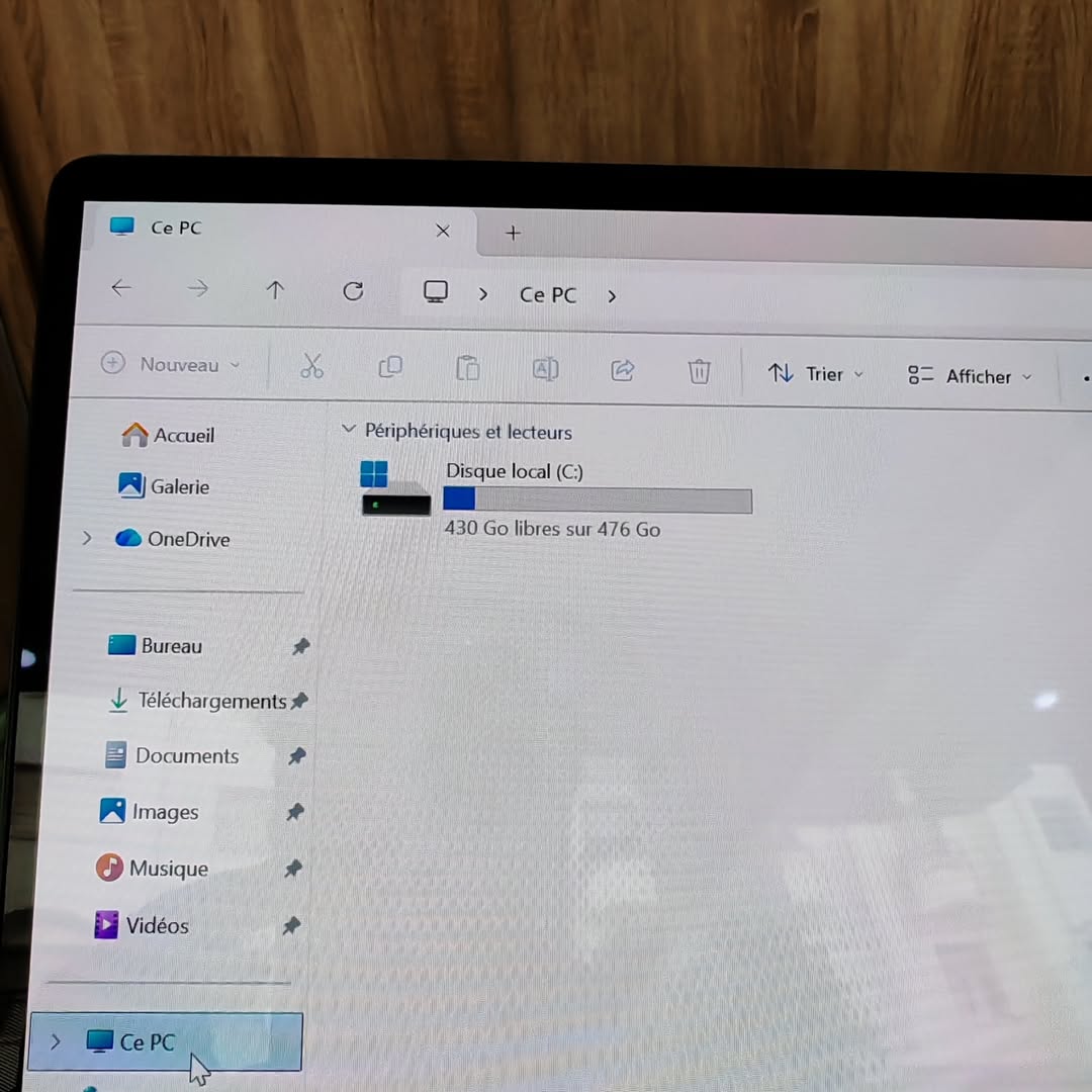Samsung Galaxy Book 3 360 - Image 2