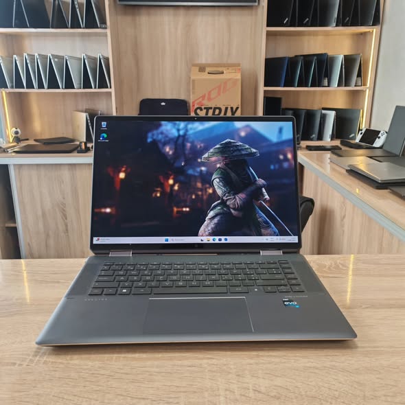 HP Spectre x360 16
