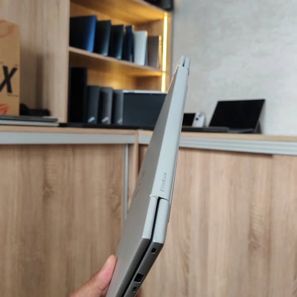 HP EliteBook 8 G1i - Image 2